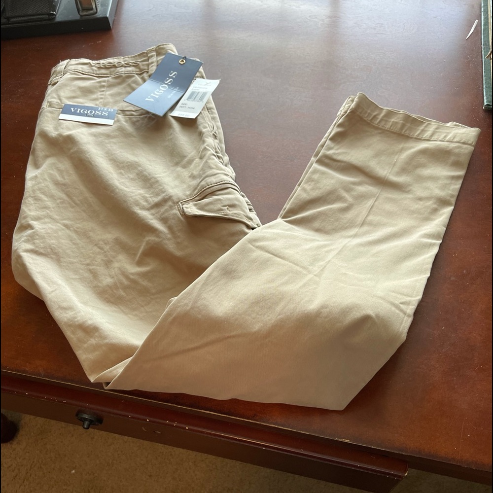 New Men’s Vigoss slim fit khaki cargo pants